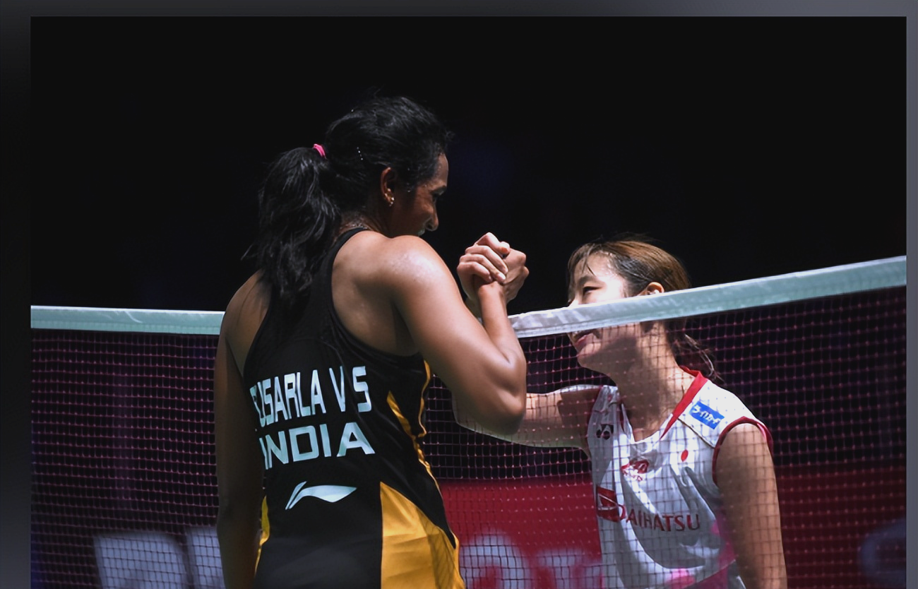 法国羽毛球队强势韩国羽毛球队，辛杜一己之力扛起全队