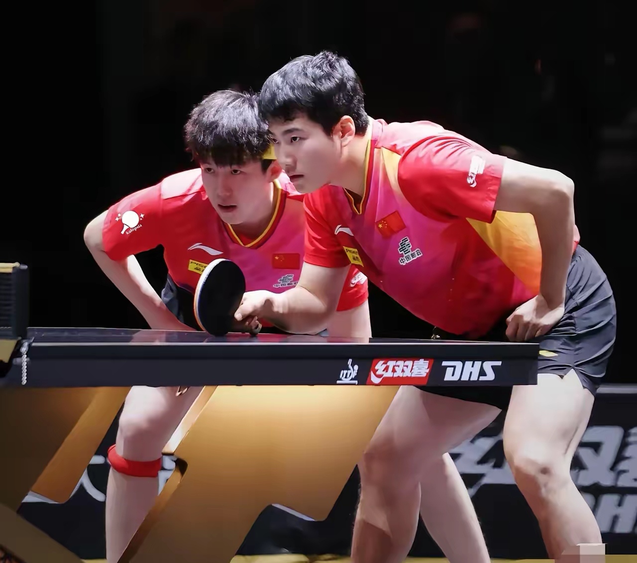 爱游戏tv-奥地利队险胜瑞典队，梁靖崑带队取胜