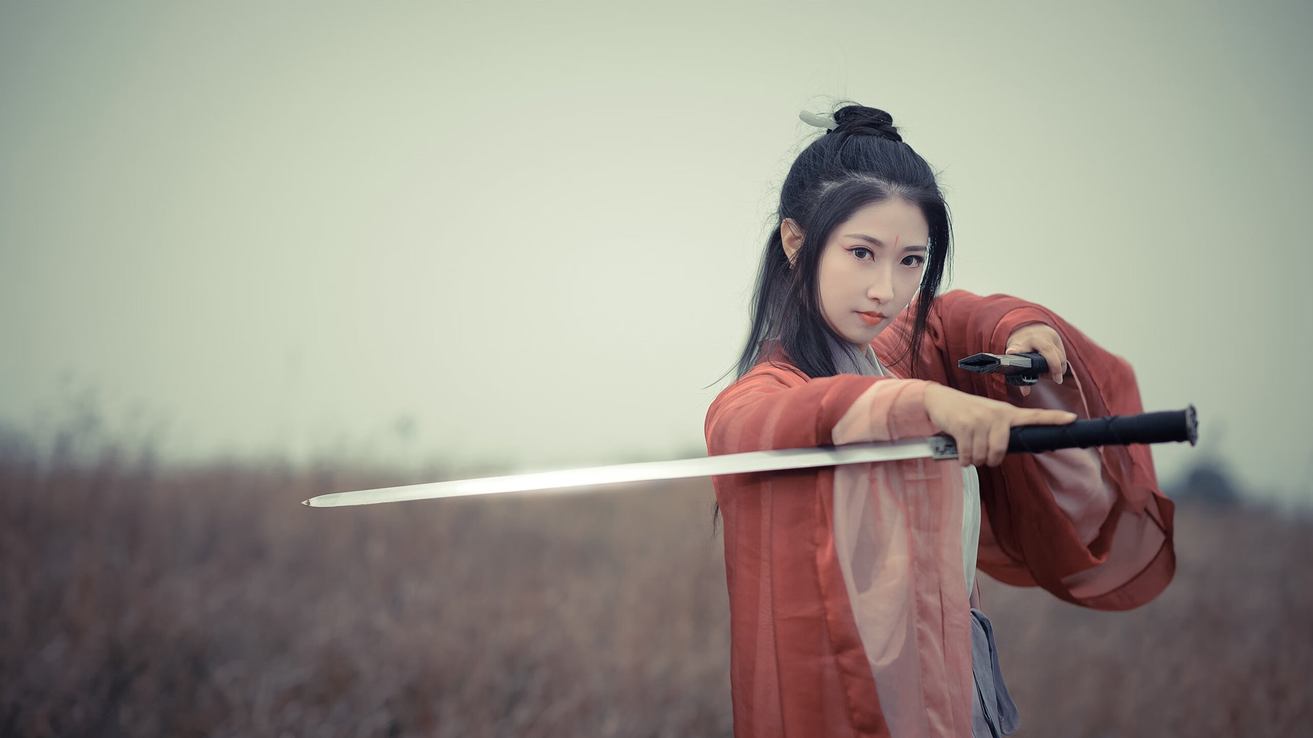 爱游戏-鹈鹕强势终结篮网连胜神话，戈贝尔末节觉醒宣告禁区统治