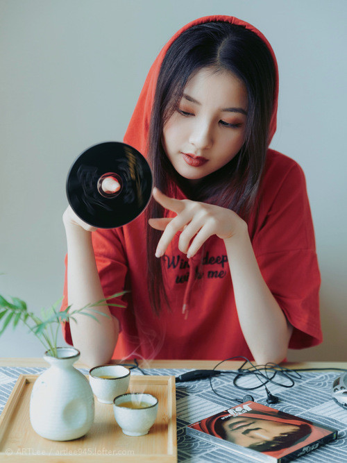 爱游戏-双线传奇，亚特兰大老鹰稳守阵地，北欧神塔切特英超降临