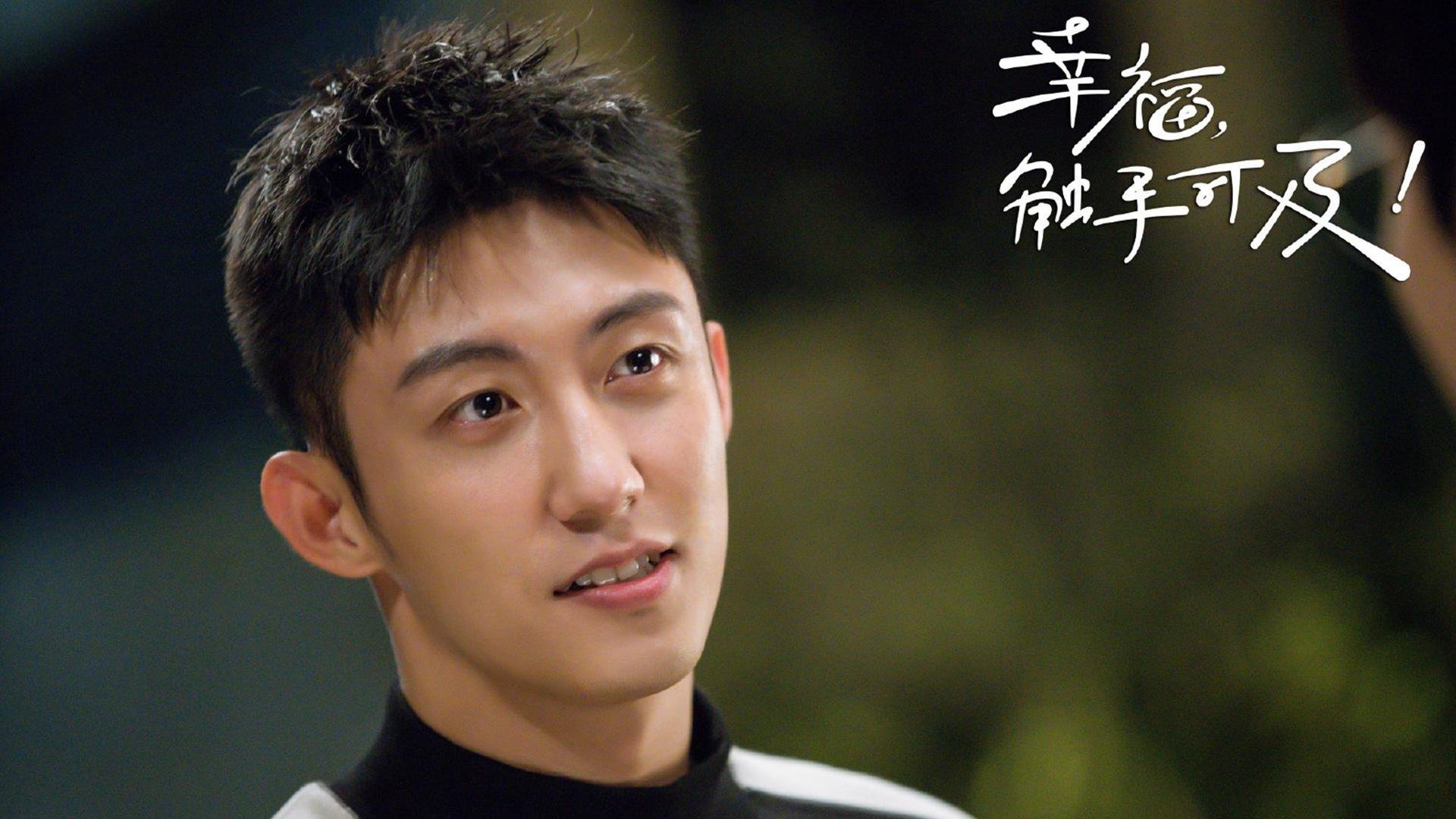 爱游戏在线-乔治化身风暴眼！湖人以战术龙卷风击溃广东，比赛走势尽在其掌控