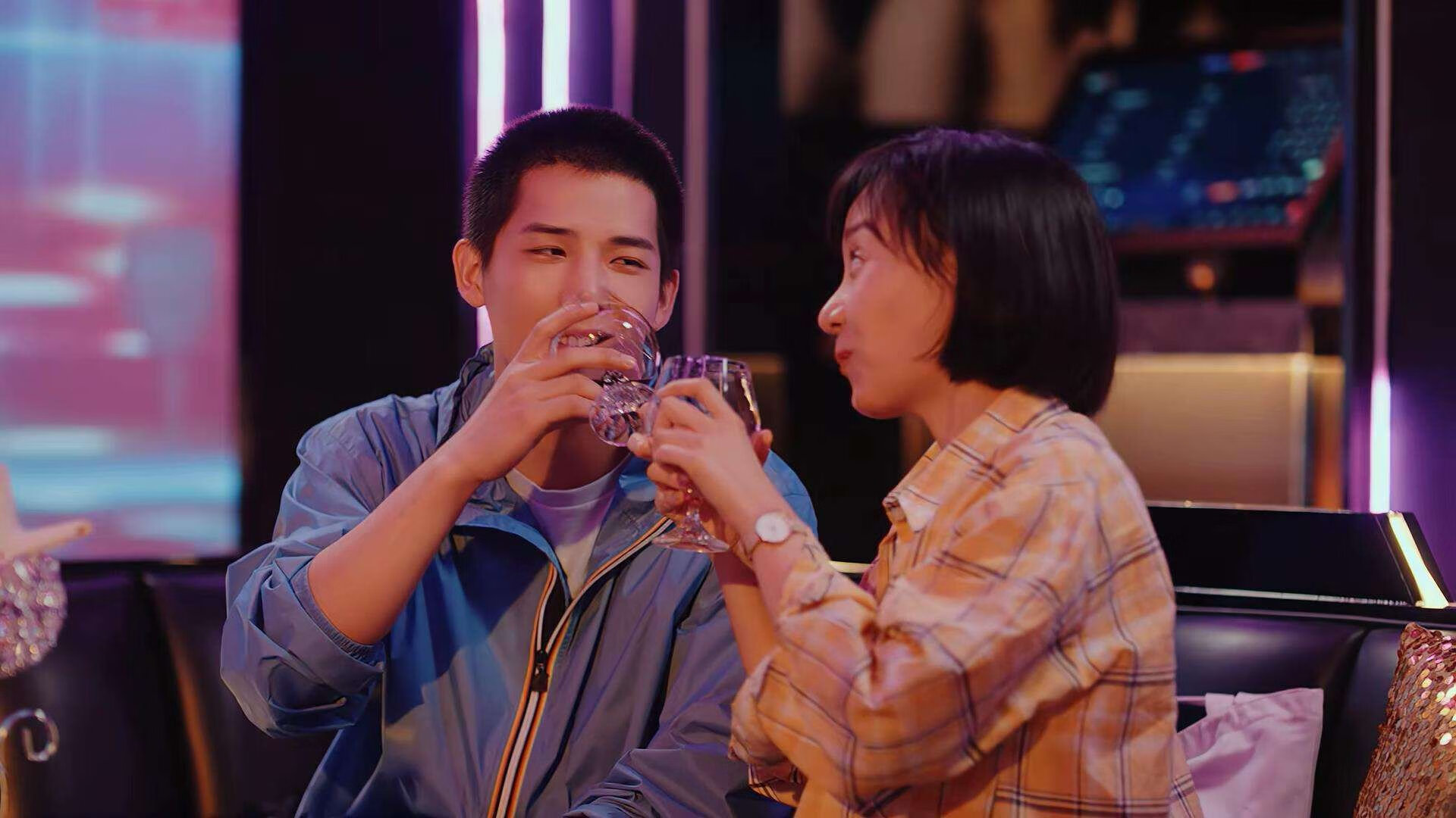 爱游戏官方-东决关键战之夜，克莱冠军基因制胜