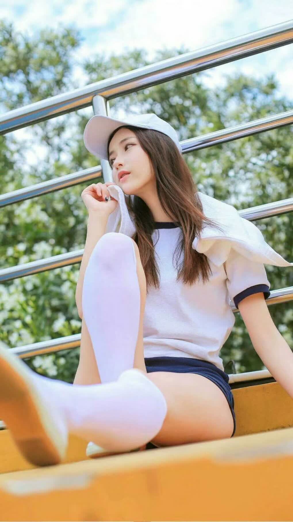 爱游戏官方-沙漠中的雄狮怒吼，喀麦隆临场变阵掀翻伊朗，维尼修斯独造三球闪耀2026世界杯B组对决